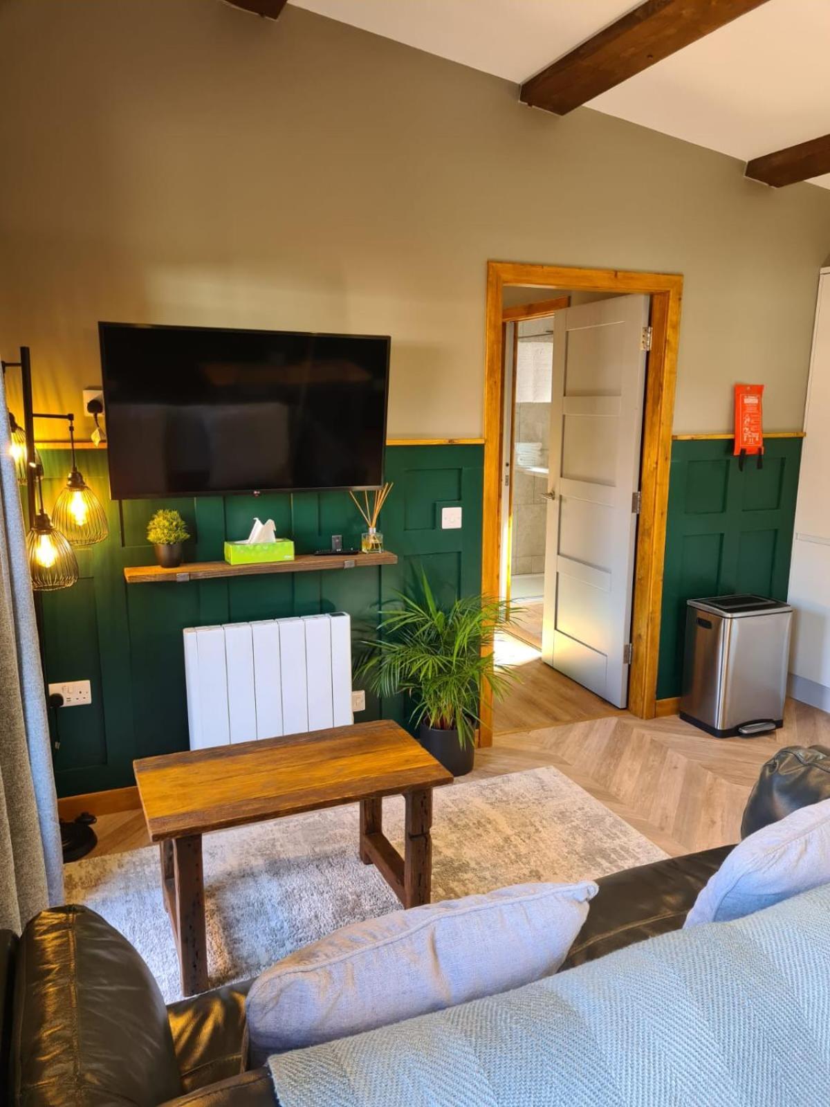 The Hide Apartment Улапул Екстериор снимка